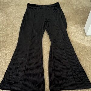 Chic Black Velvet Wide-Leg Pants
